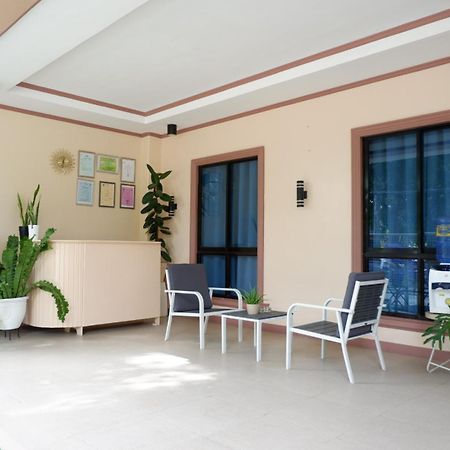 Jun'S Inn Oslob Εξωτερικό φωτογραφία
