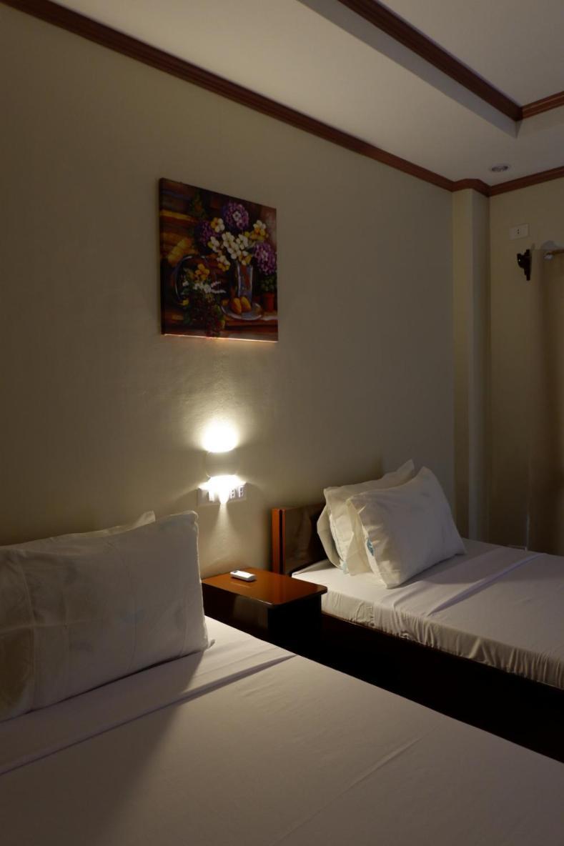 Jun'S Inn Oslob Εξωτερικό φωτογραφία